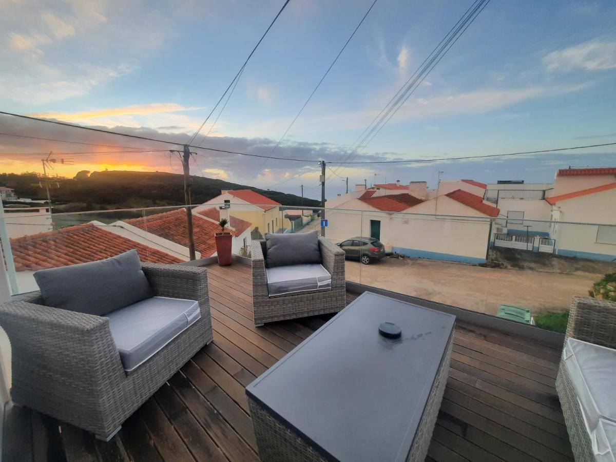 Holiday home Sunflower Sea View With Magnificent Terrace In Serra Da Pescaria, - Portugal